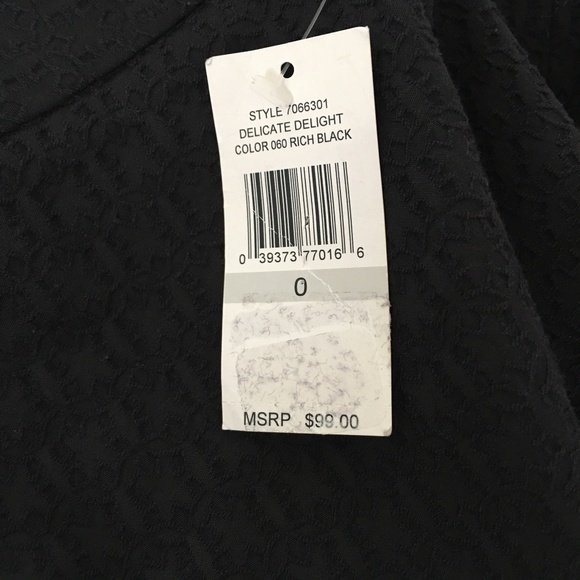 CeCe texture design pants - Picture 8 of 8